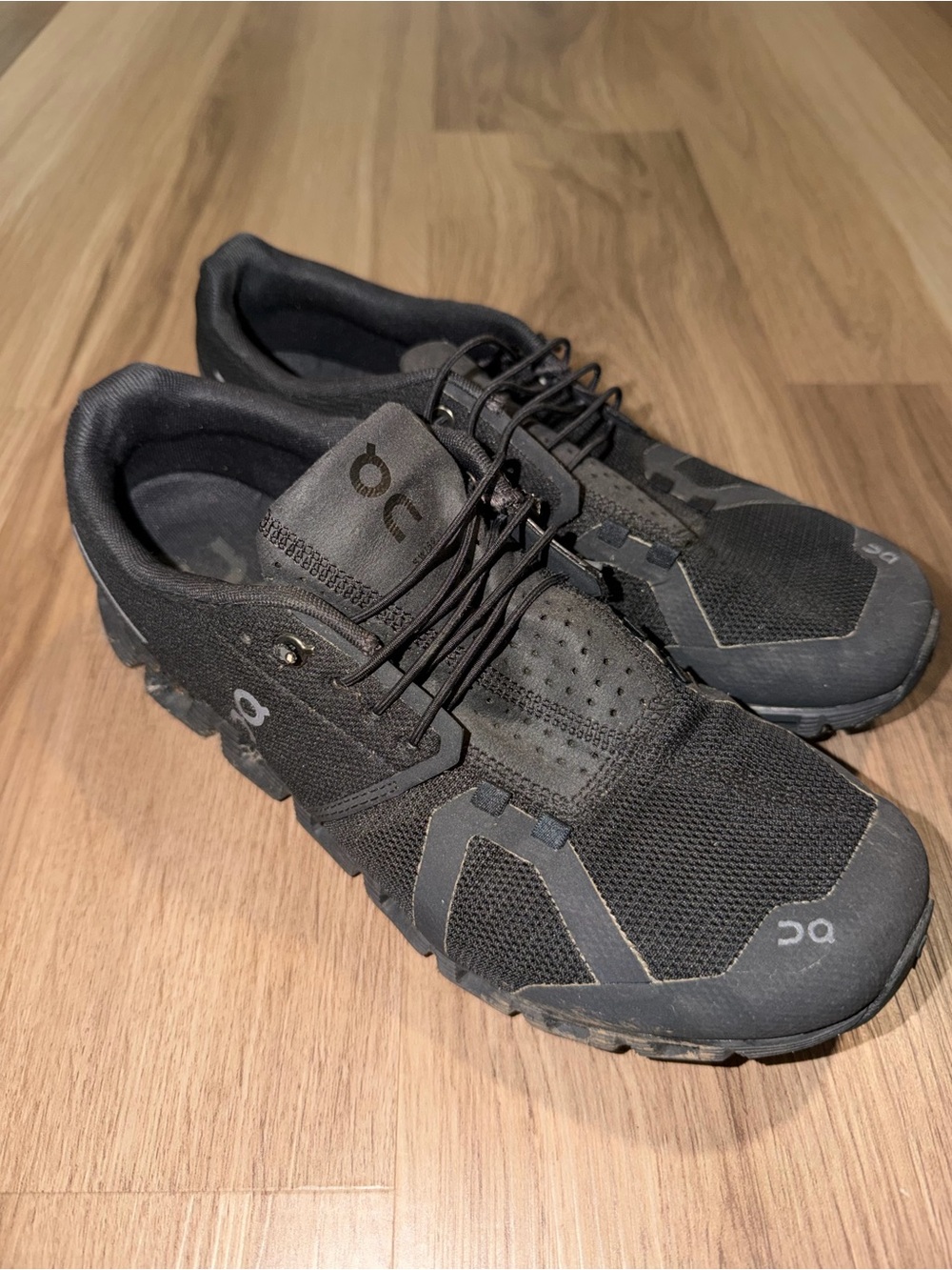 On Cloud Men's Black Performance Running Shoes